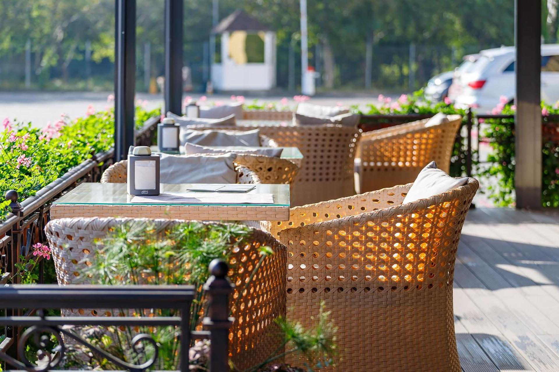 Sonata Hotel & Restaurant "Готель Соната" Leópolis Exterior foto